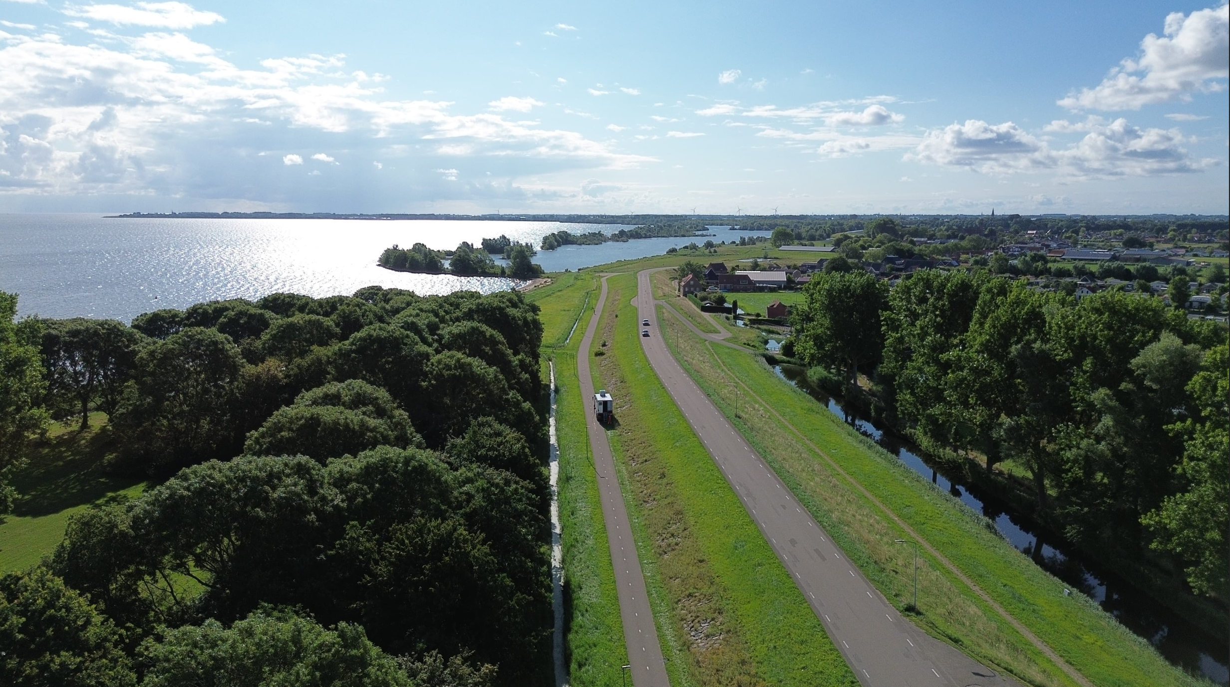 Plaatsing meetinstrumenten grondwaterstand Wiertsema & Partners